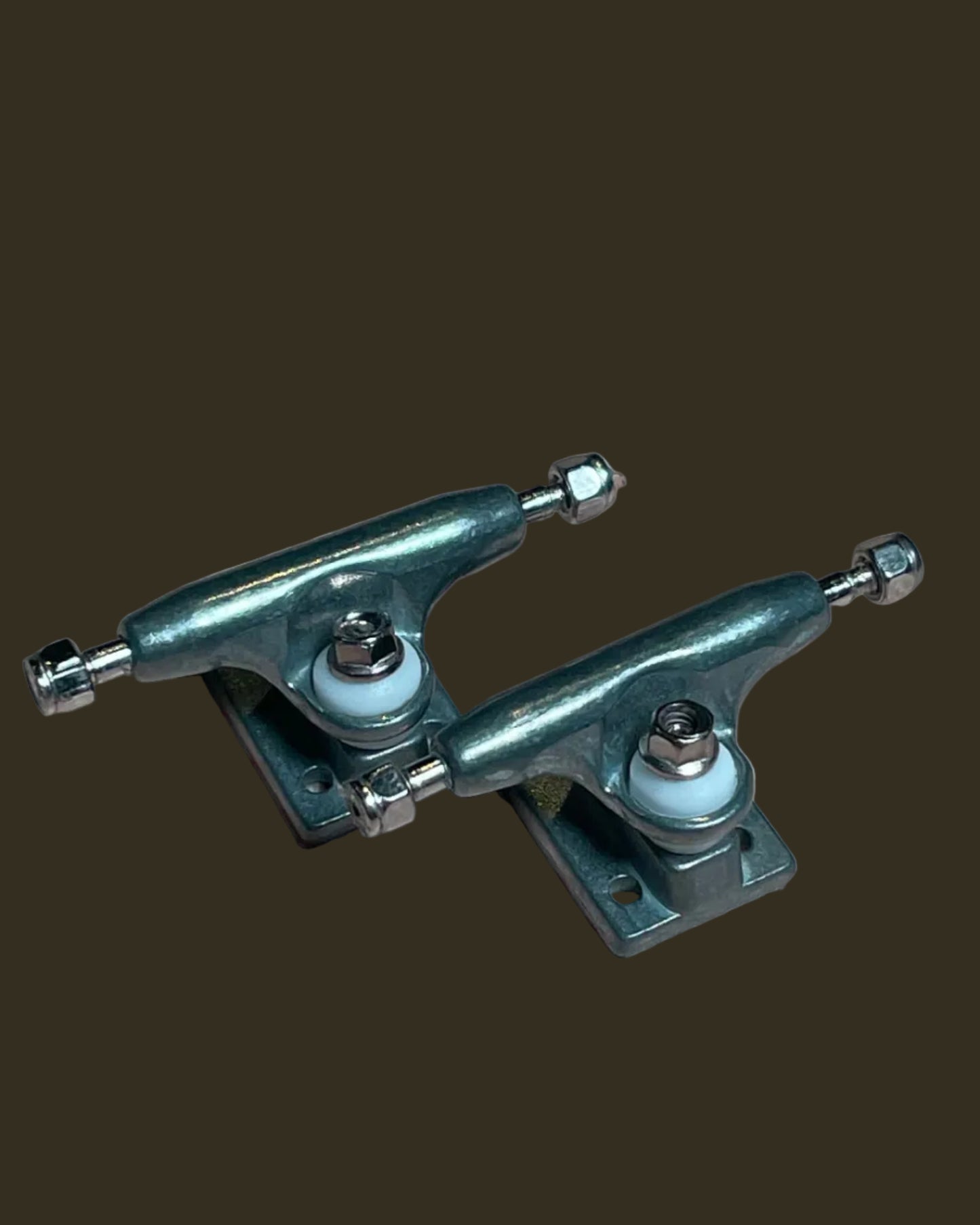 Core V4 Trucks - 26mm