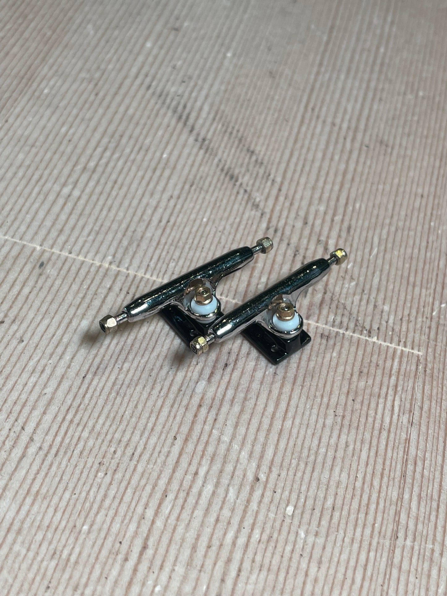 Core Standard Trucks - 34mm