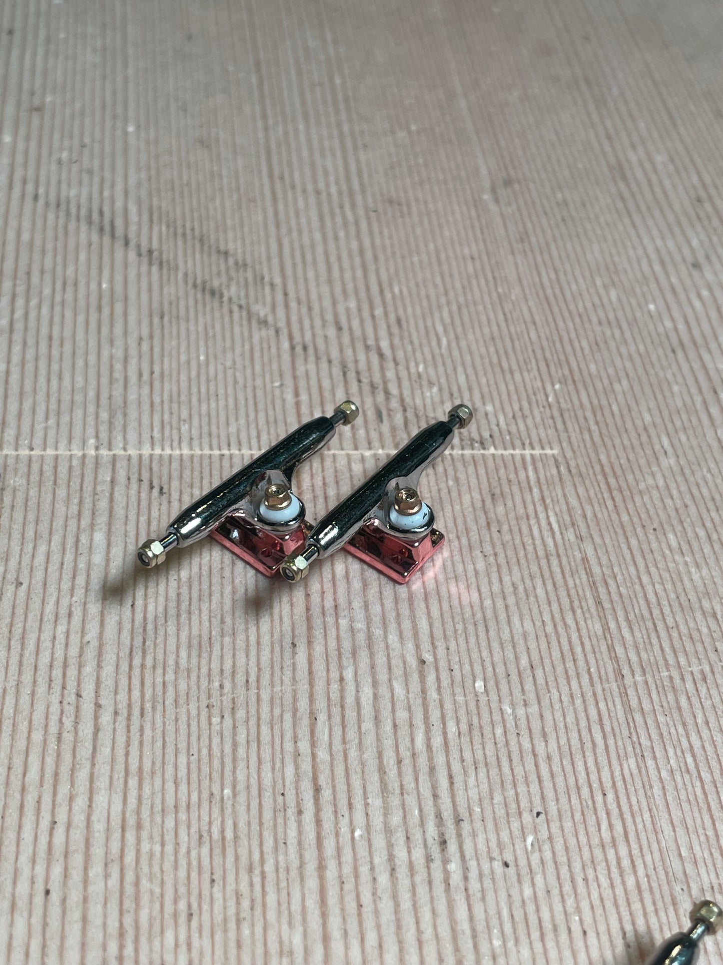 Core Standard Trucks - 34mm