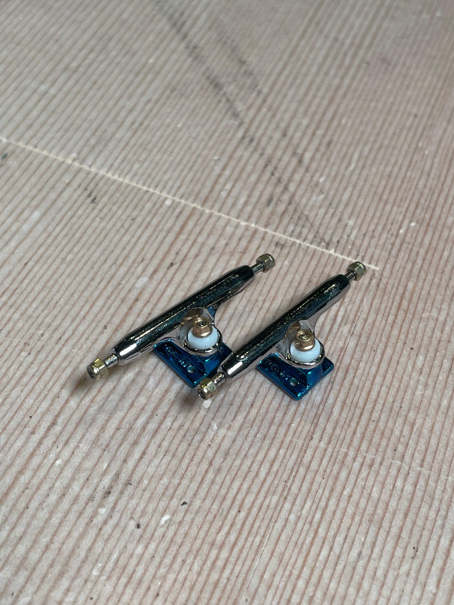 Core Standard Trucks - 34mm