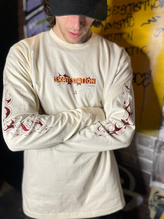Skatestation Long Sleeve - Off White