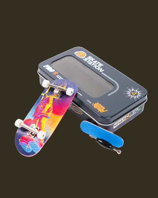 Fishing on the Moon - Skatestation Pro Fingerboard Complete