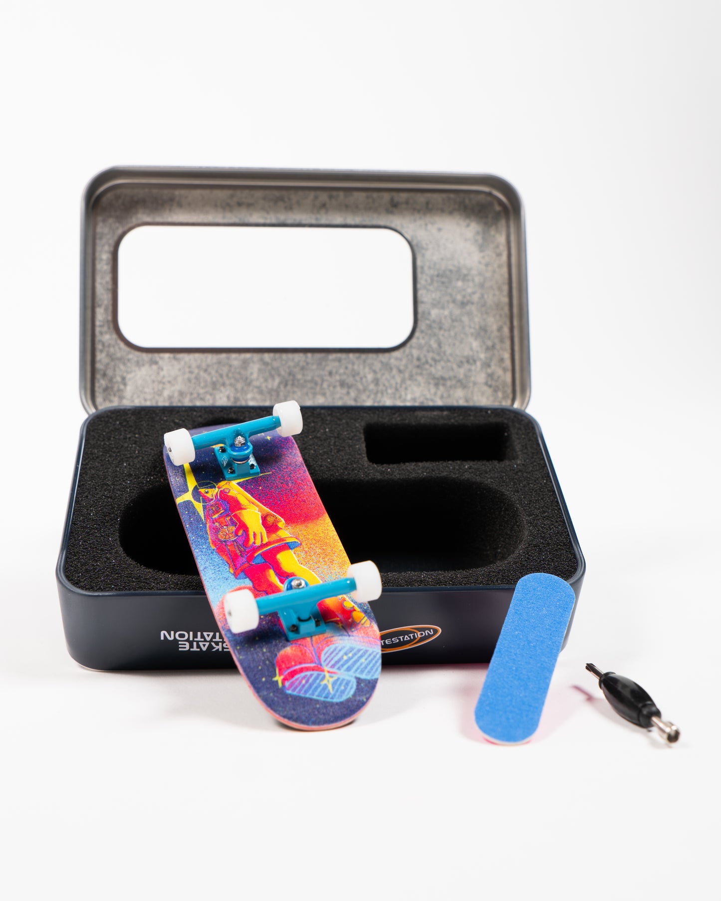 Fishing on the Moon - Skatestation Pro Fingerboard Complete