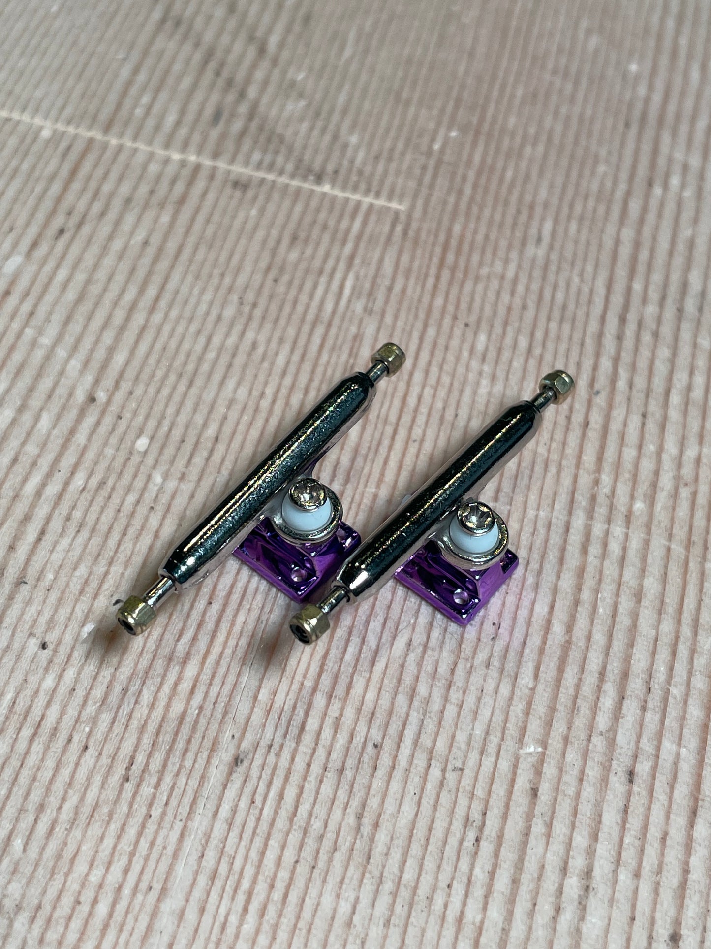 Core Inverted Trucks - 34mm